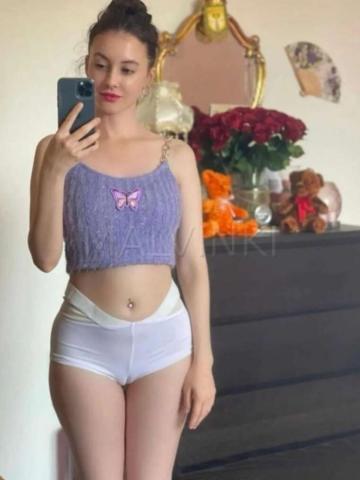 Моника фото 3